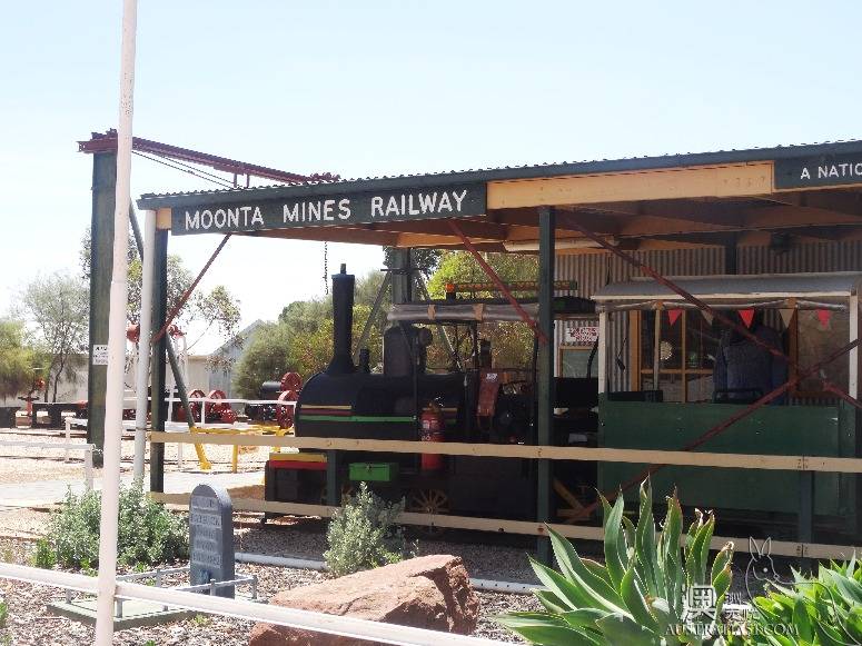 The old driver's self-driving strategy in south Australia's York peninsula