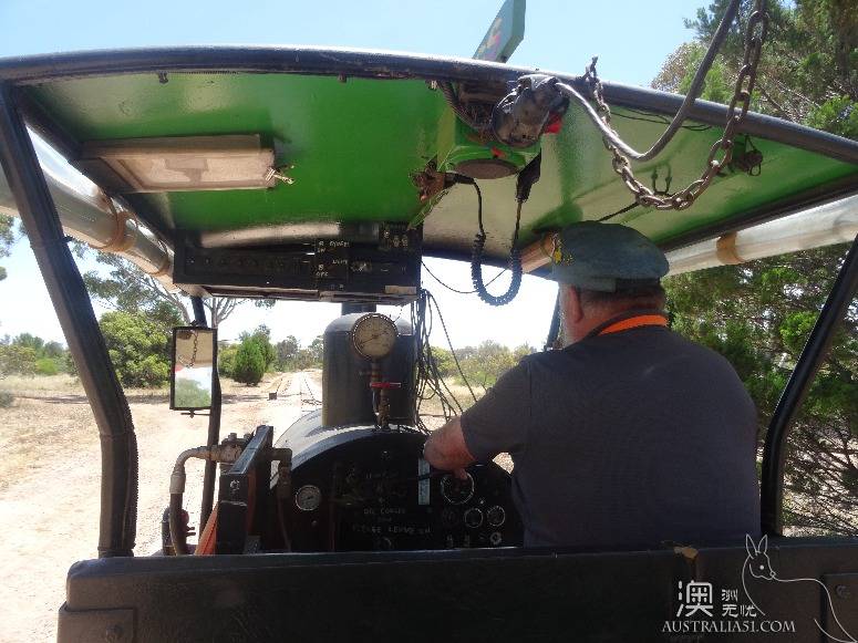 The old driver's self-driving strategy in south Australia's York peninsula