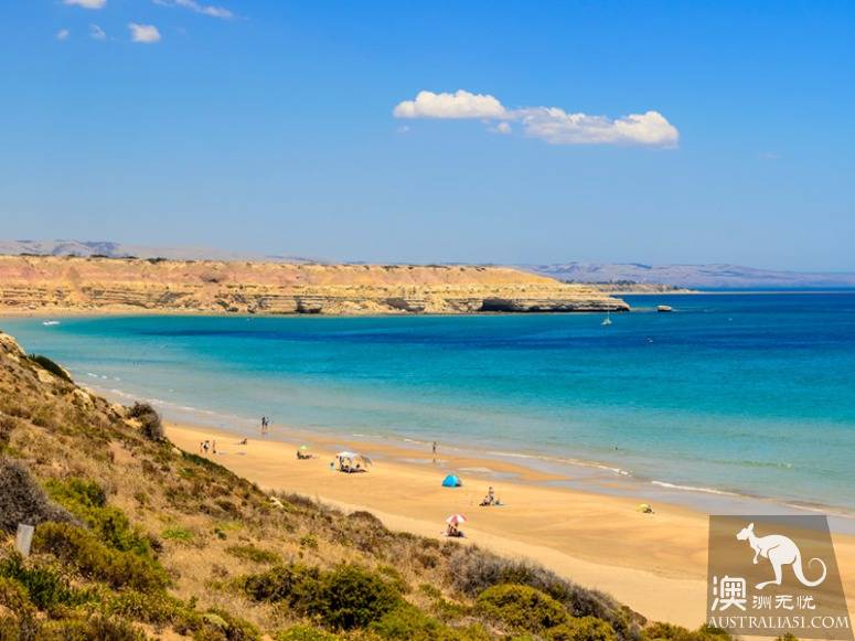 澳洲最早由官方认可的裸体海滩马塞林海滩（Maslin Beach）