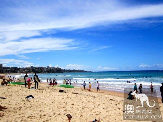 In 2017, Australia's five most beautiful beaches, White Paradise Beach, View Pacific Holiday Apartments, Nusa main Beach and Manley Beach were on the list.