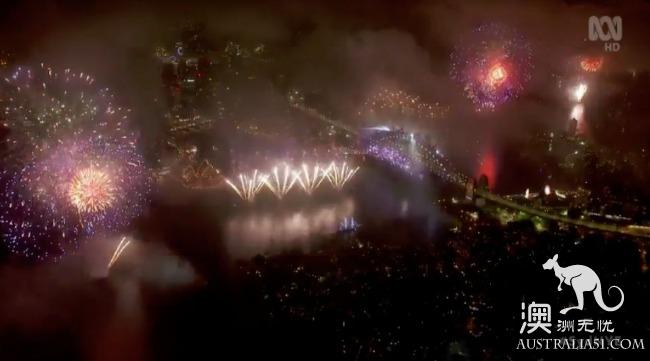 Sydney fireworks exploded at 9: 00! Thousands evacuate! Zero rainbow fireworks shock the world! Australian Chinese play mahjong to take the lead in the New year's New year! Take a look at the atlas first!