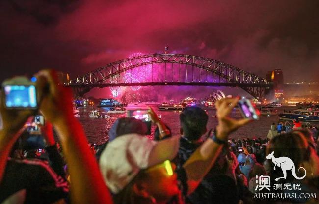 Sydney fireworks exploded at 9: 00! Thousands evacuate! Zero rainbow fireworks shock the world! Australian Chinese play mahjong to take the lead in the New year's New year! Take a look at the atlas first!