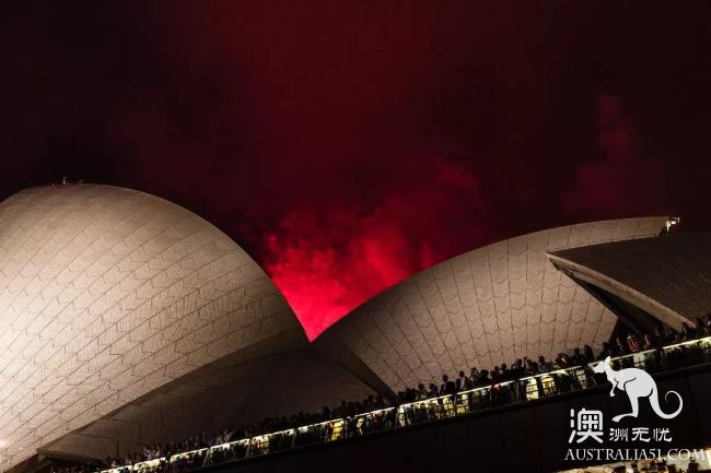 Sydney fireworks exploded at 9: 00! Thousands evacuate! Zero rainbow fireworks shock the world! Australian Chinese play mahjong to take the lead in the New year's New year! Take a look at the atlas first!