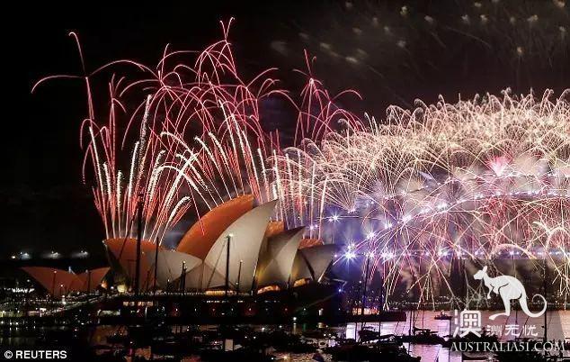Sydney fireworks exploded at 9: 00! Thousands evacuate! Zero rainbow fireworks shock the world! Australian Chinese play mahjong to take the lead in the New year's New year! Take a look at the atlas first!