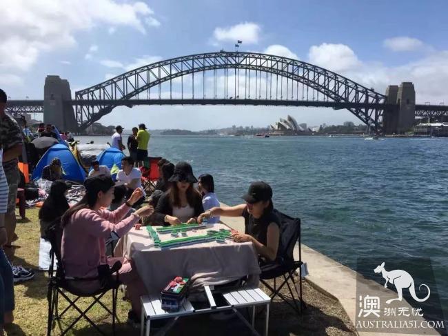 Sydney fireworks exploded at 9: 00! Thousands evacuate! Zero rainbow fireworks shock the world! Australian Chinese play mahjong to take the lead in the New year's New year! Take a look at the atlas first!