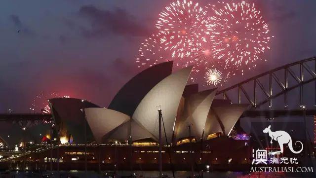 Sydney fireworks exploded at 9: 00! Thousands evacuate! Zero rainbow fireworks shock the world! Australian Chinese play mahjong to take the lead in the New year's New year! Take a look at the atlas first!