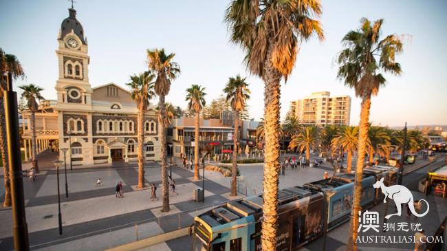 Adelaide: a city that can travel in 20 minutes but never gets tired of it