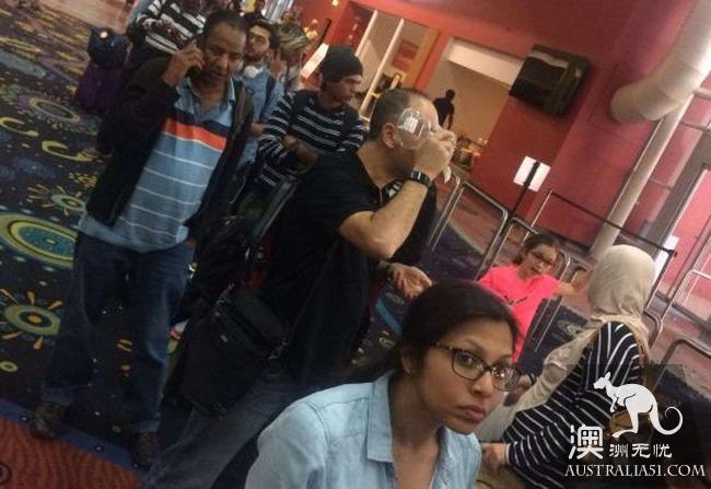 I thought I was dying! Malaysia Airlines again! Sydney to Kuala Lumpur passengers talk about the moment of 'Life and death' in the Ai