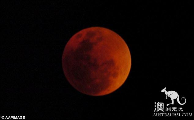 Super Blood Moon Blue Moon Astronomical spectacle, one hundred years ago, the North Coast and Gold Coast of Xinzhou are the best to observe.