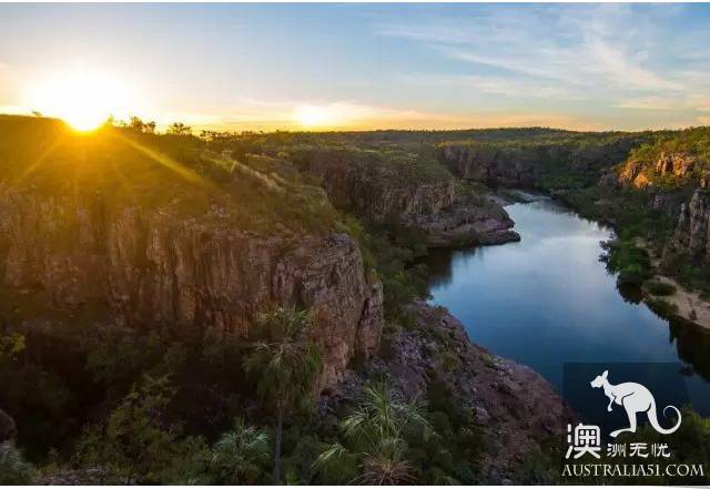 How many of the 20 most important scenes of Australia that are worth recording on camera have you challenged?