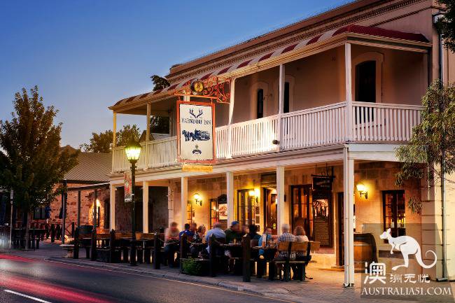 South Australia, which is the most often complained of boredom, has been named one of the most worthy places in the world by Lonely Planet.
