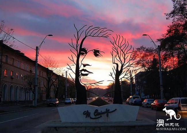 How many of the 20 most interesting sculptures in the world have you seen?