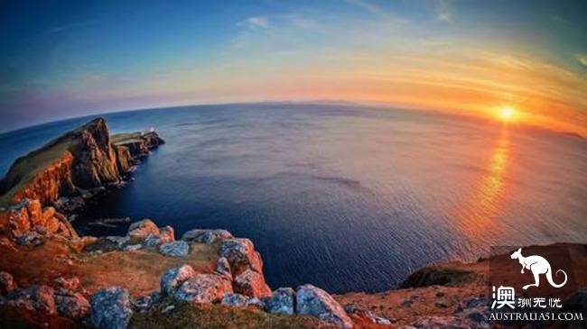 Travel all over the world, these ten places are perfect for taking pictures and signing in.