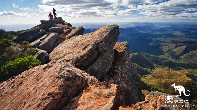 There are four geological miracles in Australia, some of which are around the world.