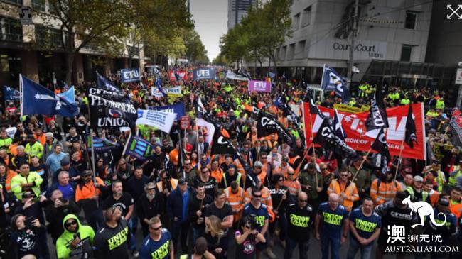 The whole city is clogged up! Melbourne's 60,000 labourers took to the streets to oppose the Budget, but few Chinese were seen!