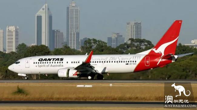 Qantas two airliners almost head-on crash! All passengers go through a moment of life and death