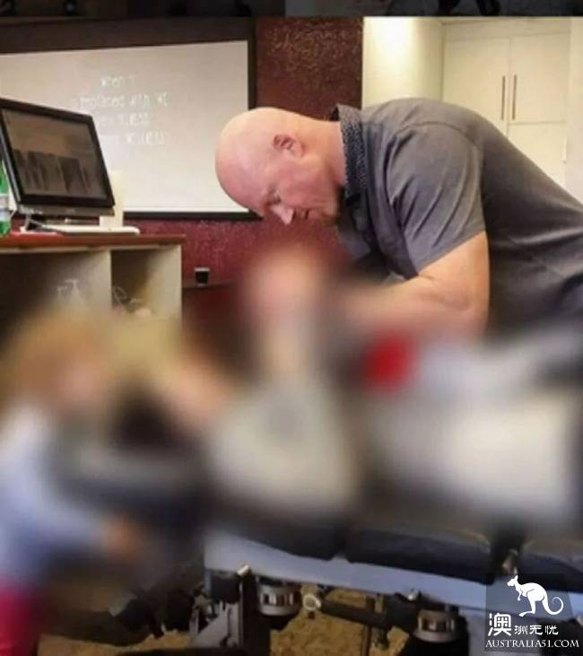 Adelaide masseur stealthie patient naked! 5 years stealthie 200 +! From the age of 11 to the age of 60! Attached: how to prevent stealth cameras?