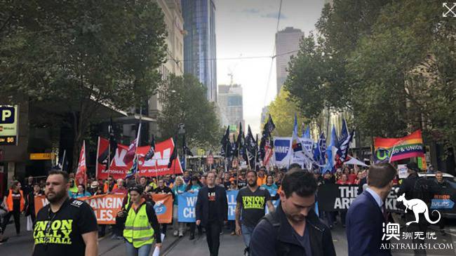 The whole city is clogged up! Melbourne's 60,000 labourers took to the streets to oppose the Budget, but few Chinese were seen!
