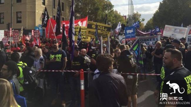 The whole city is clogged up! Melbourne's 60,000 labourers took to the streets to oppose the Budget, but few Chinese were seen!
