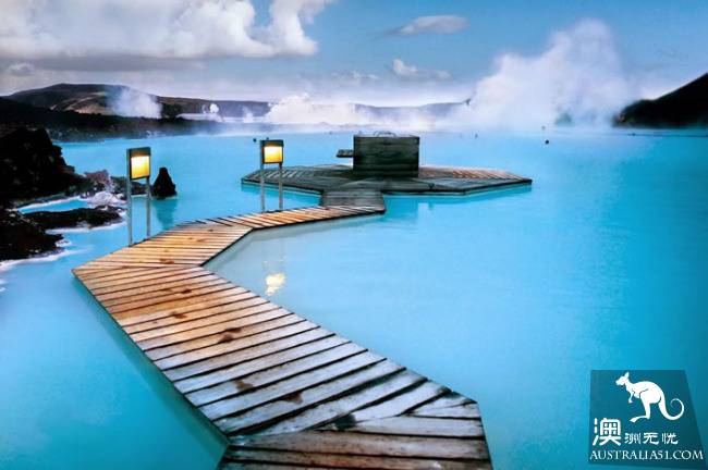 Travel all over the world, these ten places are perfect for taking pictures and signing in.