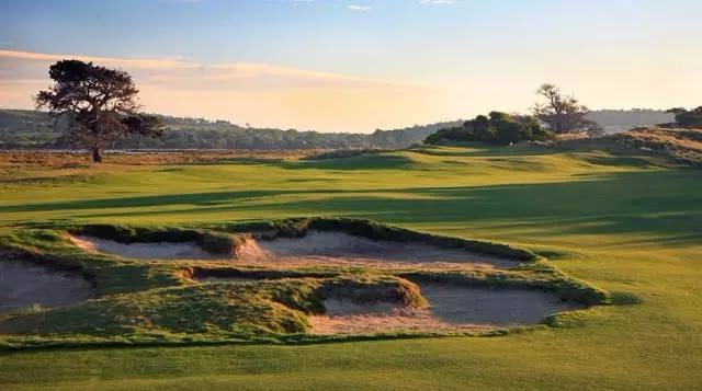 No. 1 public stadium in Australia: Bampogoo dunes Barnbougle Dunes Golf