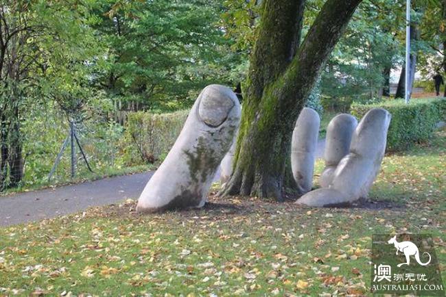 How many of the 20 most interesting sculptures in the world have you seen?