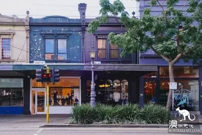 Melbourne is surrounded by these beautiful personality town!