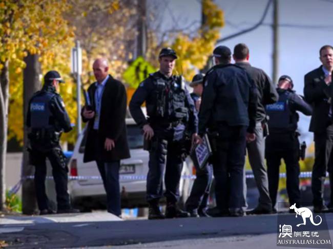Several suspects in Victoria have been issued a weapons ban, police say they pose a threat to community residents