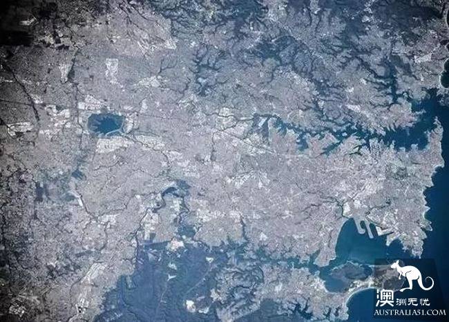 Aerial photo of Australia? This group of God's vision of Australia, is the real shock.