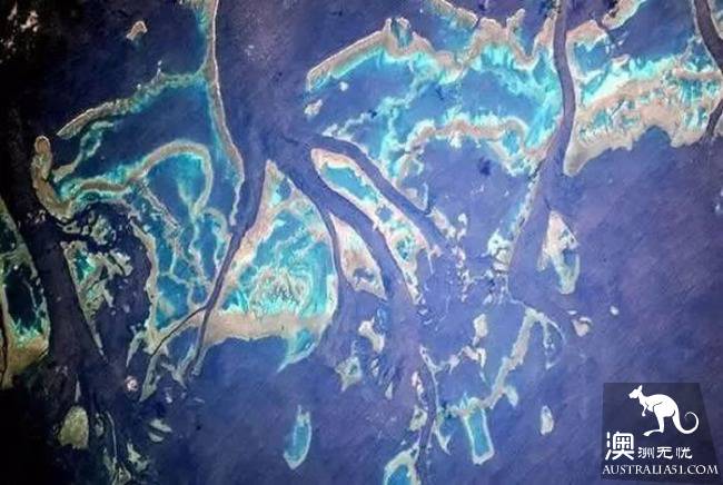 Aerial photo of Australia? This group of God's vision of Australia, is the real shock.