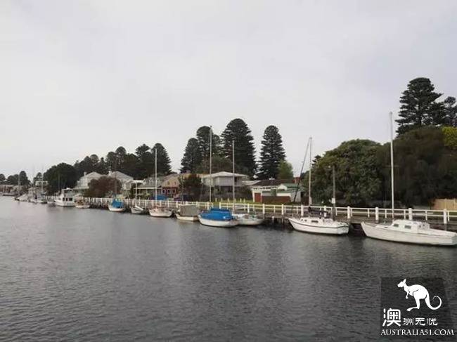 Melbourne is surrounded by these beautiful personality town!