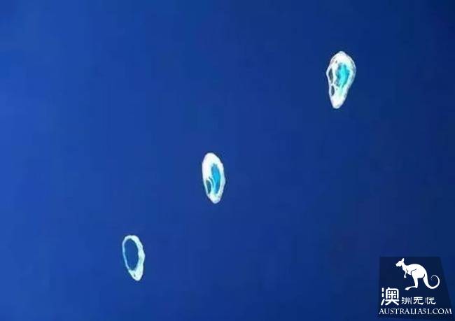 Aerial photo of Australia? This group of God's vision of Australia, is the real shock.