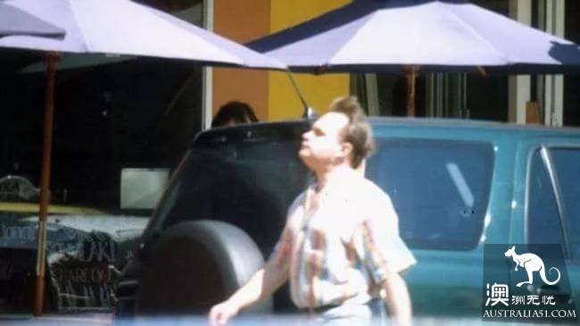 Former Australian ATO number two has been arrested! Wallet full of fake money, six fake driver's licenses! 104 million Australian dollars in debt!