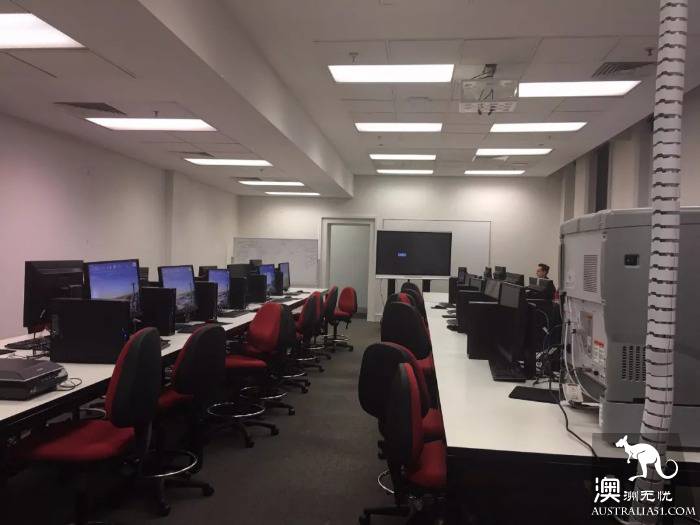 The blue mountain Melbourne campus actually took the picture, really envy the master's classmate