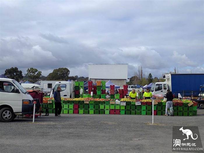Adelaide's biggest and cheapest Sunday market: the Gaps Ex market, which saves half the price of food and Taobao it