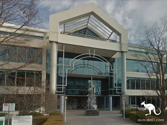 a list of the Chinese Embassy in Australia, Sydney, the Melbourne Consulate, the telephone