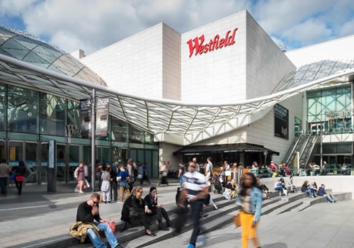 How does Australia stroll, where buys super popular companion gift?