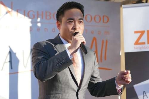 Whether the deputy mayor of Chinese origin will be suspended or not, Sydney parliament voted on Tuesday night.