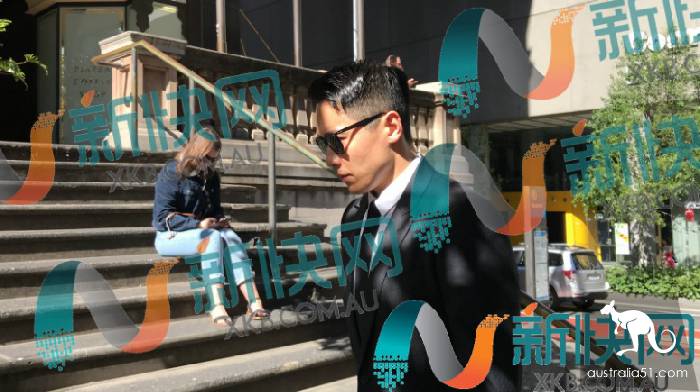 Gao Yunxiang D13: Women and Wang Jing are seen to kiss