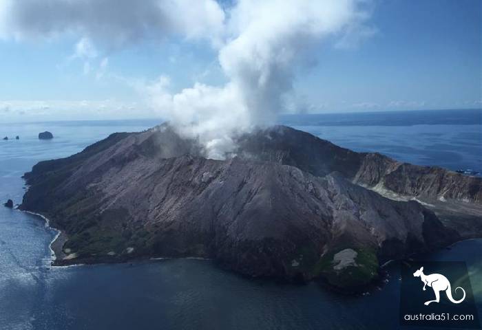 New Zealand volcano eruption has caused 5 people death, there are still more than 20 people missing.