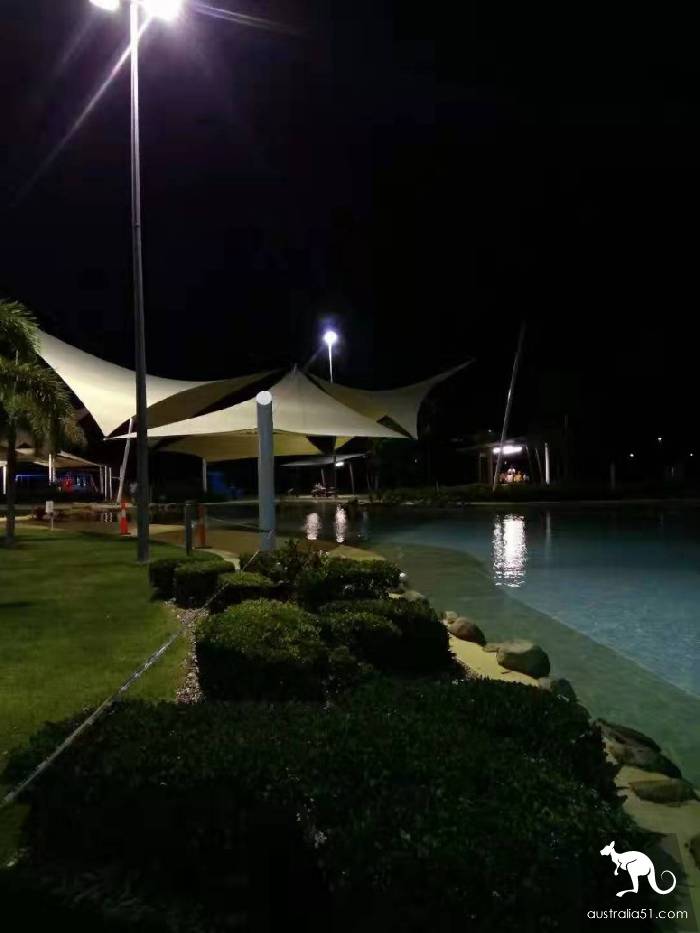 15 days & 00, the story of a Sydney student traveling to Keynes