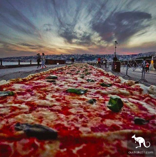 Australian restaurant lasts 4 hours to produce 103m long pizza to raise money for wildfires