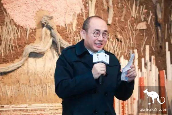 Carpenter Ren Zhiqiang: Forget the real estate market