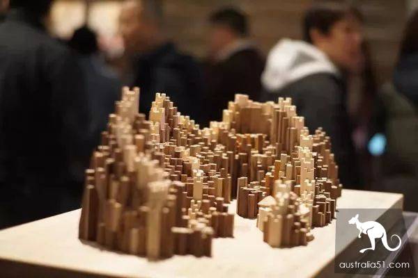 Carpenter Ren Zhiqiang: Forget the real estate market