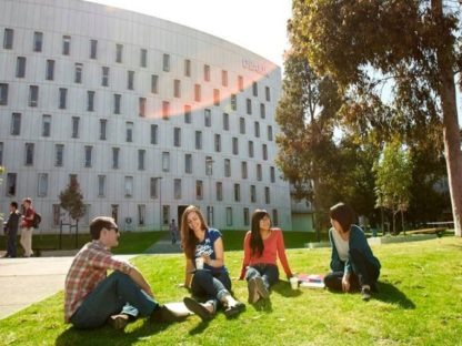 A serious shortage of money! Under the outbreak, Sydney's universities were really sad