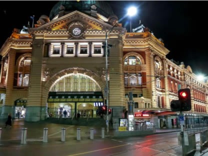 CBD! in Melbourne Skyscrapers become 'ghost buildings' and Chinatown traffic drops by 60 percent
