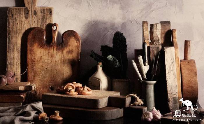 Finally! Sydney's top 10 antique shops, all of which are here.