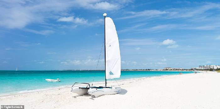The top 100 beaches in the world have announced that Australia is the second largest beach in the world.