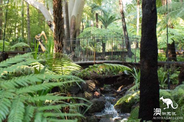 Finally! Melbourne's funniest places list! each Top15 is worth a whole day's play.