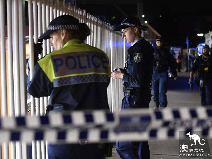 Sydney, train killed a man! The man's waist was sandwiched in the gap between the platform and train, and the whole station was evacuated urgently.